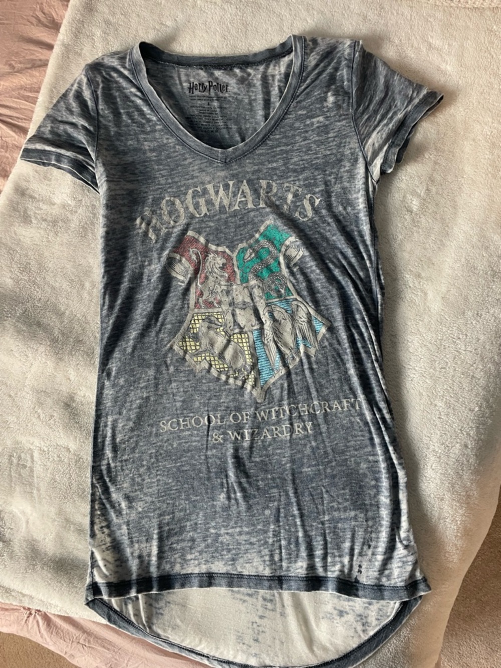 Super Soft & Lightweight Harry Potter Hogwarts Crest Graphic Tee